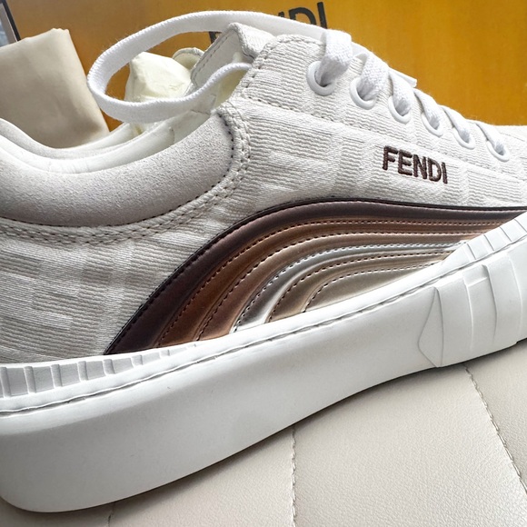 NWT FENDI FORCE FF LOW TOP LOGO CANVAS PLATFORM SNEAKERS WHITE 39.5 - Picture 4 of 10
